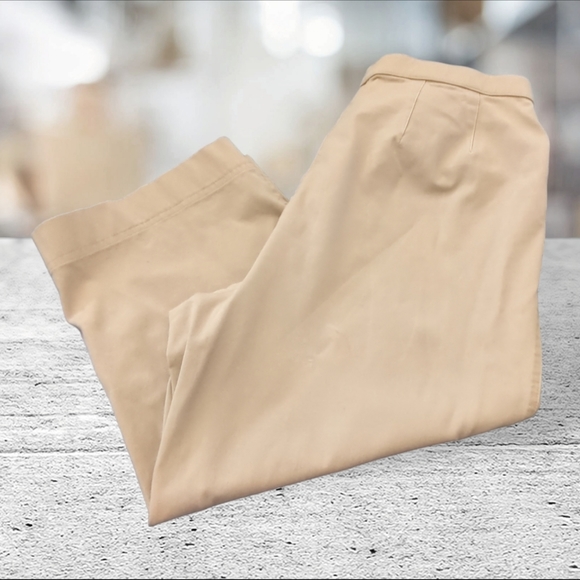 Westbound woman khaki color Capri size 16W - Picture 2 of 11